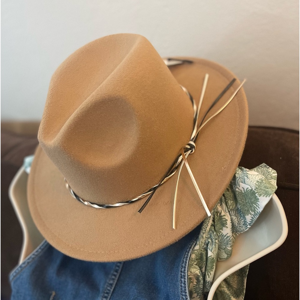 ORCHID LOVE structured fedora adjustable OSFA NWT